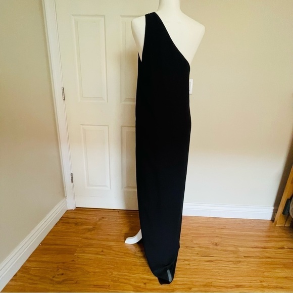 WINK One-Shoulder Long Elegant Black Dress – Size M ✨🖤 Elegance & Grace - Picture 11 of 17